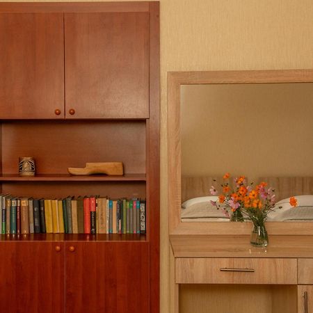 Alvani Inn K'vemo Alvani エクステリア 写真