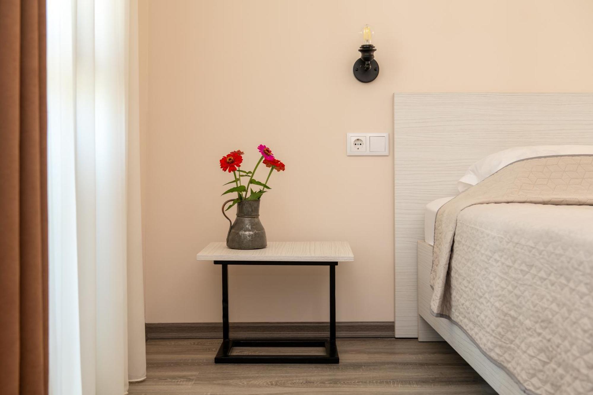 Alvani Inn K'vemo Alvani エクステリア 写真