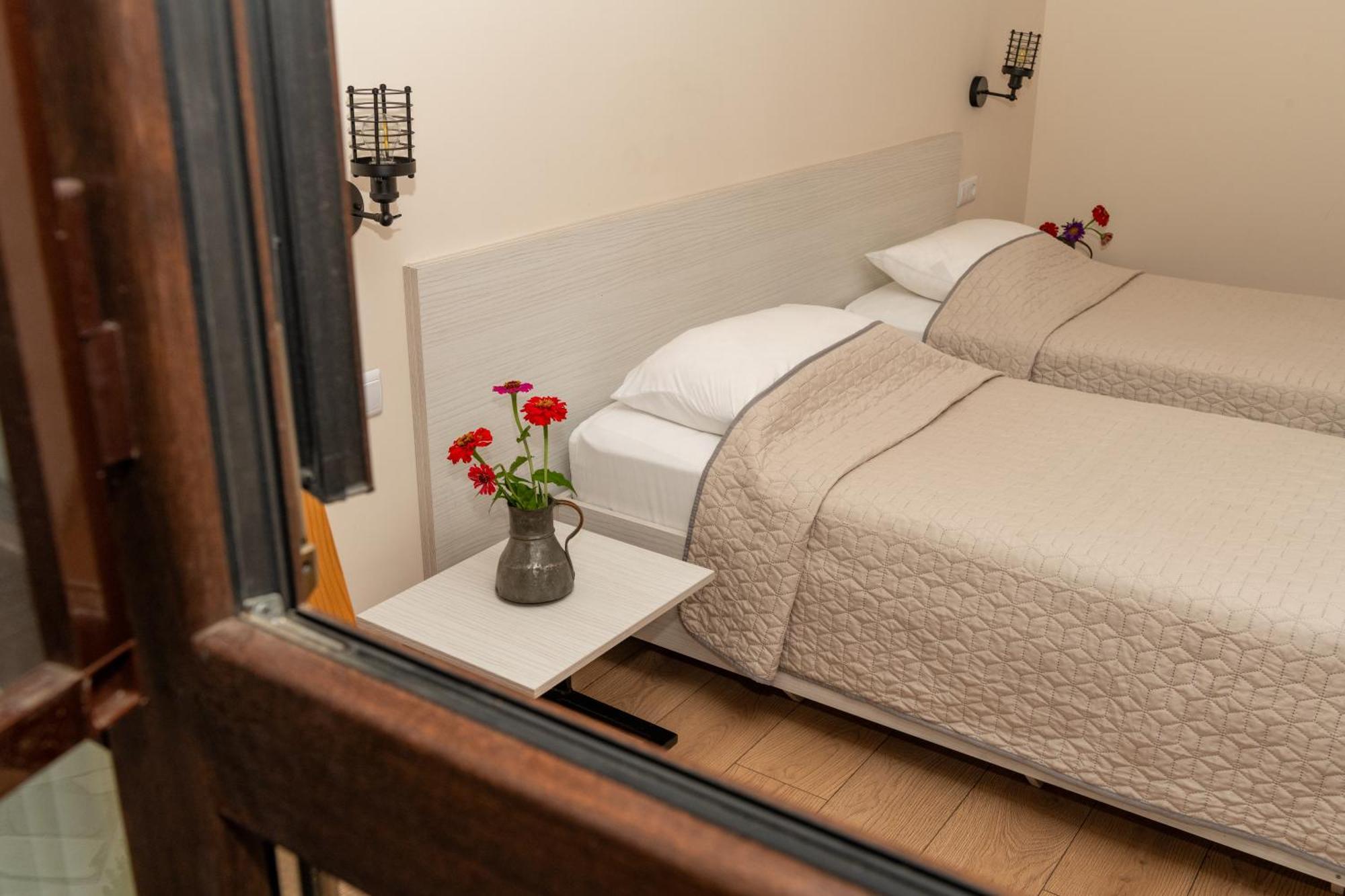 Alvani Inn K'vemo Alvani エクステリア 写真