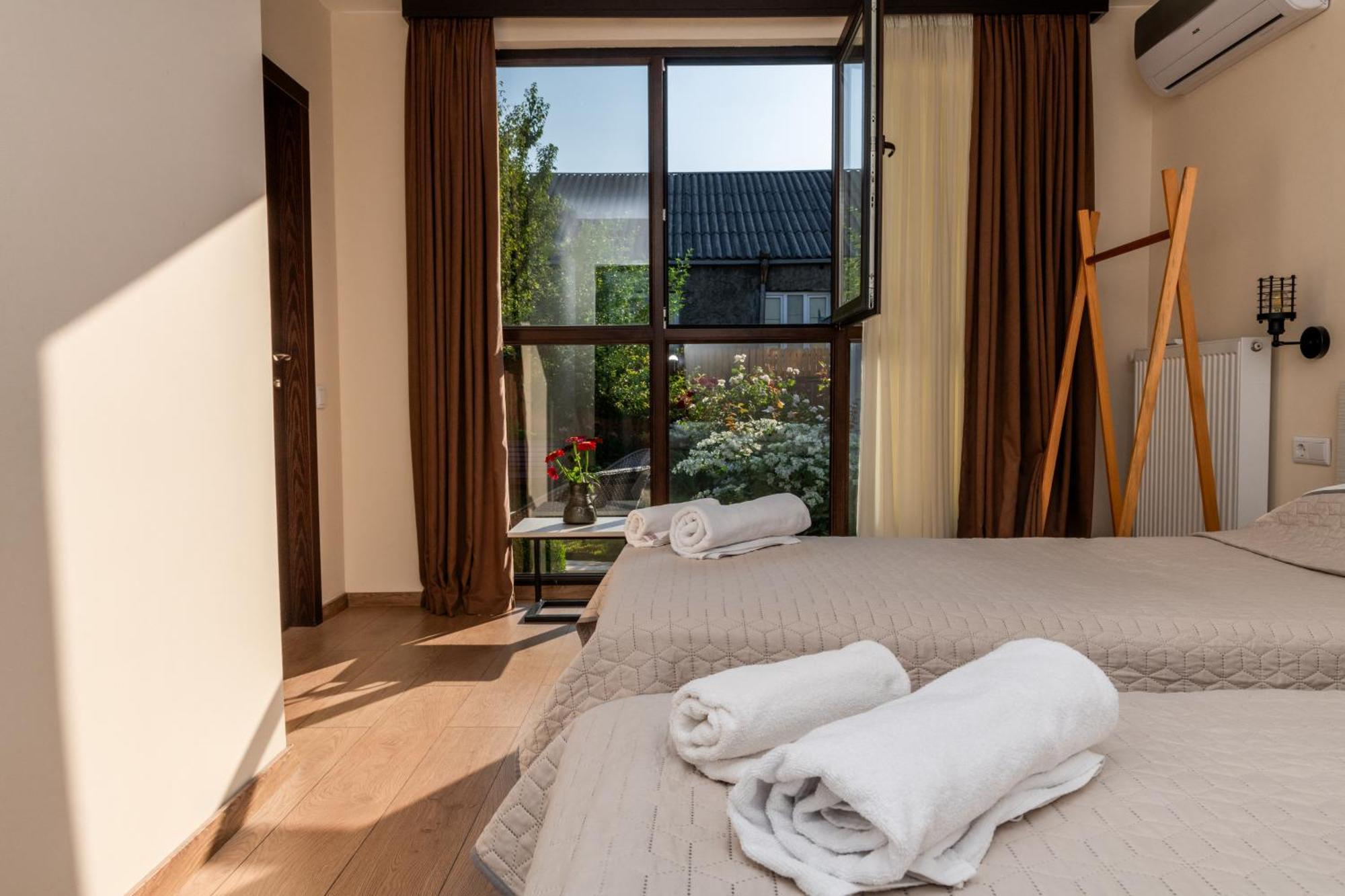 Alvani Inn K'vemo Alvani エクステリア 写真